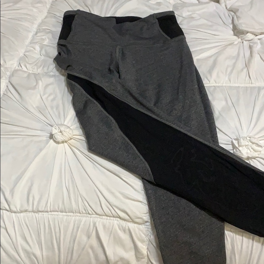 Lululemon Grey Cropped Leggings